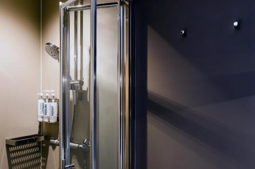 Habitación Doble Estándar del hotel Heeton Concept - Luma Hammersmith. Foto 7