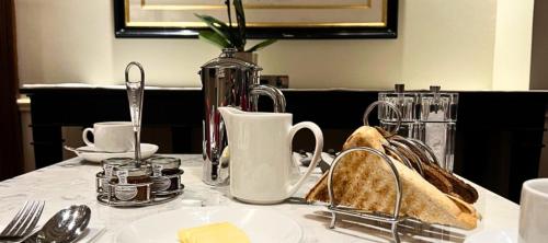 Habitación Doble Estándar del hotel London Bridge. Foto 4