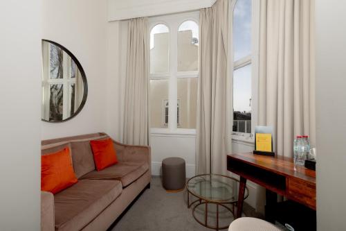 Suite Estándar del hotel Kensington House. Foto 5
