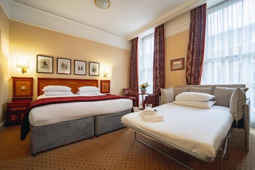 Habitación Triple del hotel Grange Clarendon. Foto 6