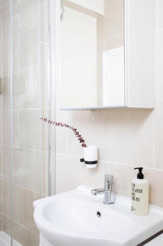 Spacious Studio - Mezzanine - Kitchen del hotel Bob W London Spitalfields. Foto 15