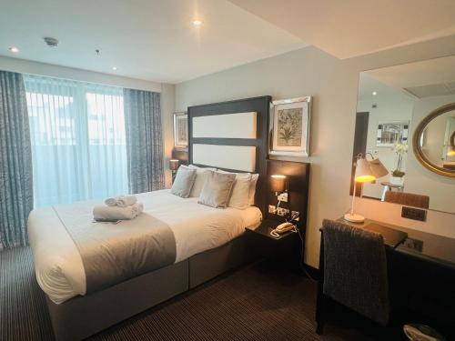 Suite Junior con balcón del hotel Hatton Garden. Foto 3