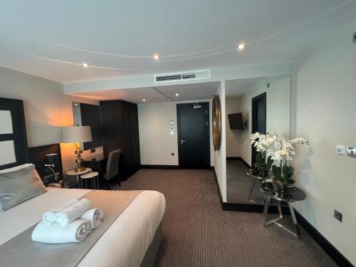 Suite Junior con balcón del hotel Hatton Garden. Foto 6