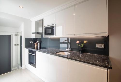 Estudio del hotel High Street Kensington by Viridian Apartments. Foto 21