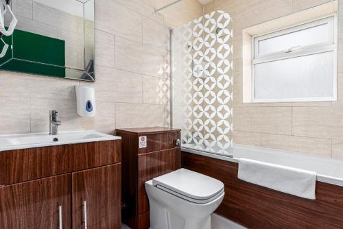 Habitación Doble Económica con baño compartido del hotel City Gate Guest House. Foto 4