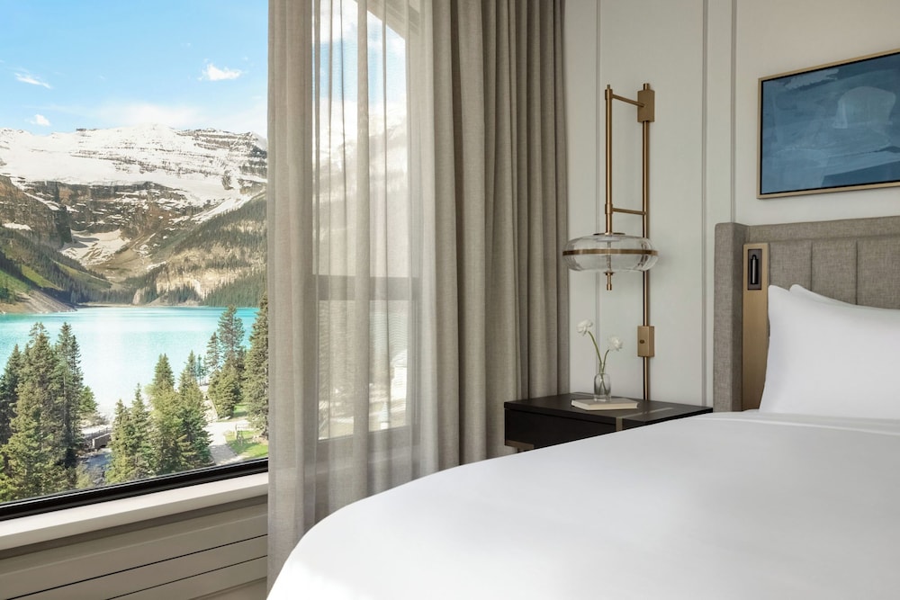 Suite, 1 habitación, vistas al lago del hotel Fairmont Chateau Lake Louise. Foto 2