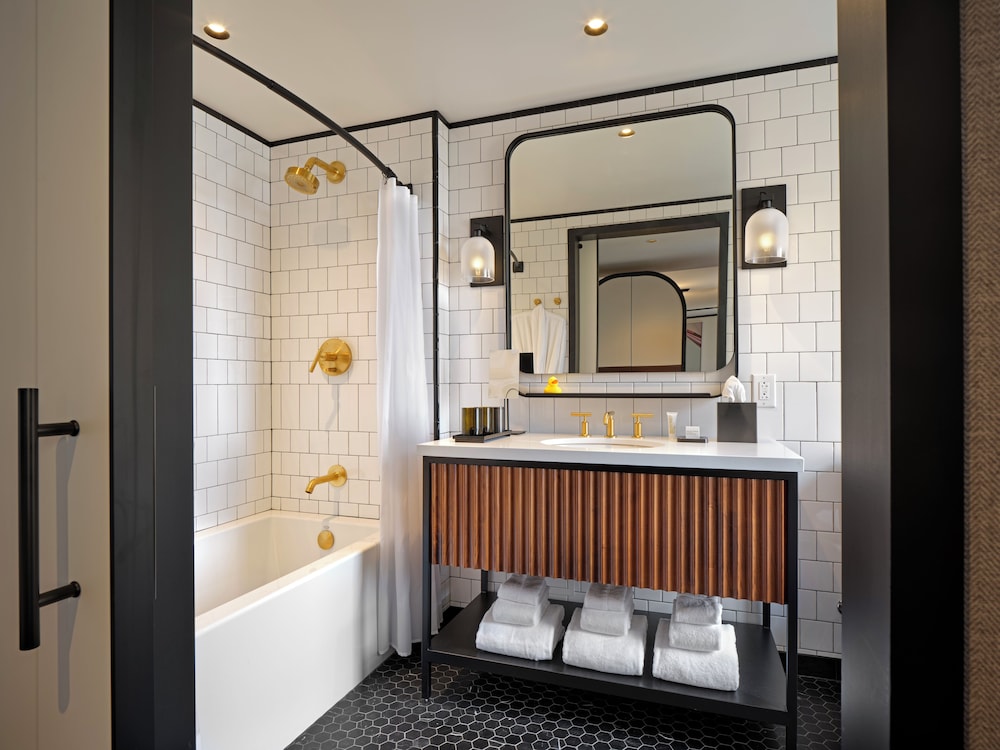 Luxury Double Queen del hotel 21C Museum St Louis. Foto 4