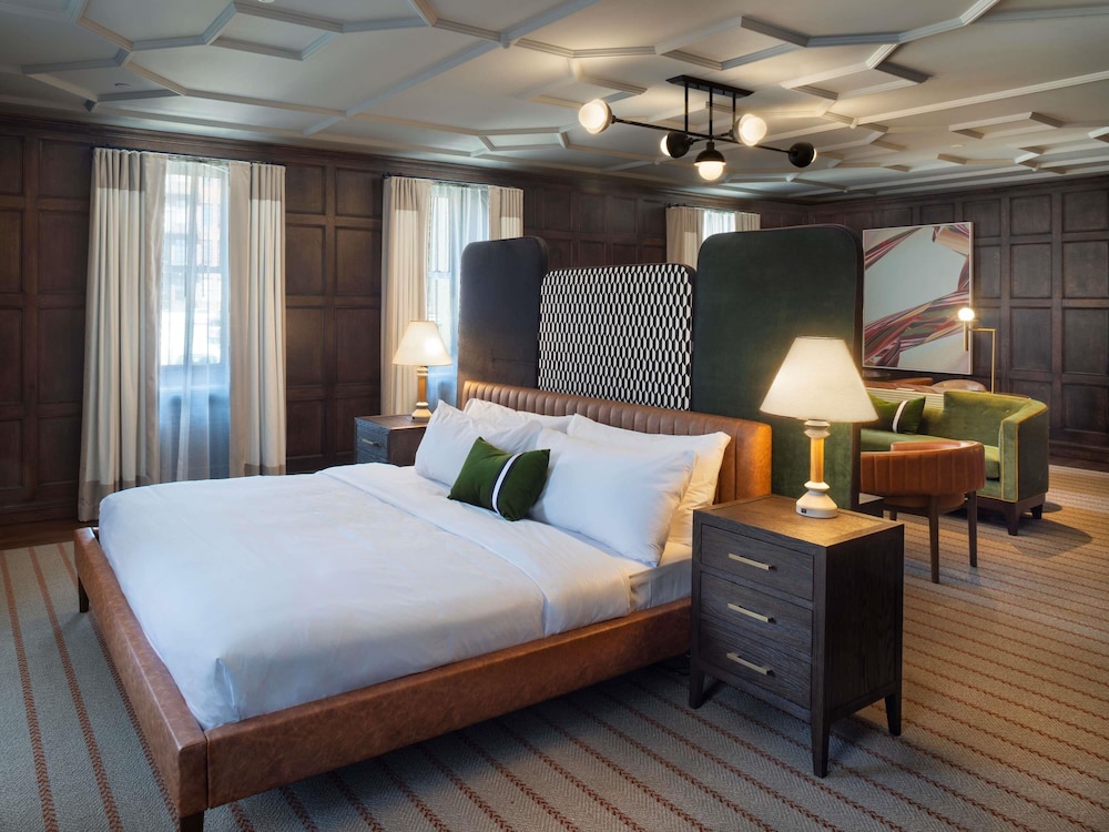 Suite Library King del hotel 21C Museum St Louis