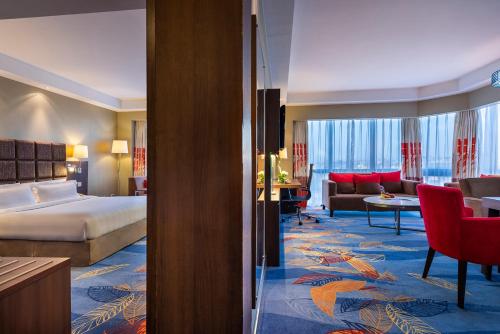 Suite Premier con cama extragrande del hotel Beijing Peace