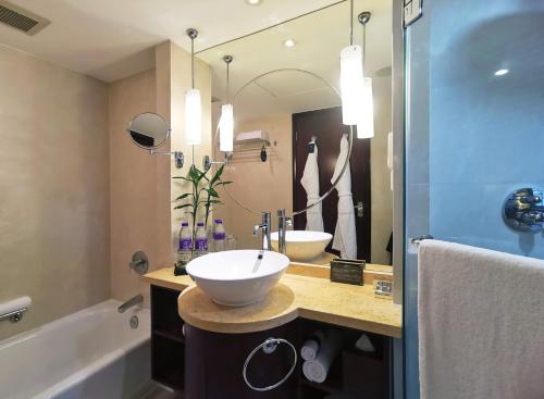 Habitación Doble Superior Collection - 2 camas del hotel Radisson Collection Hyland Shanghai. Foto 4