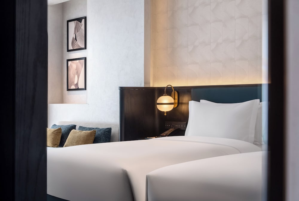 Habitación superior, 2 camas individuales del hotel Sofitel Shanghai North Bund. Foto 8