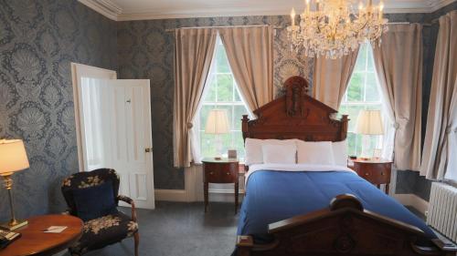 Victorian Inn Forest Room del hotel Inn at Taughannock Falls