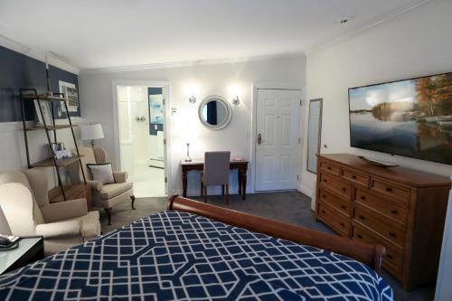 Habitación con cama extragrande - Parkview del hotel Inn at Taughannock Falls. Foto 3