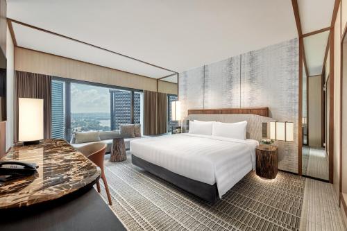 Habitación Deluxe con vistas a la ciudad del hotel Pan Pacific Singapore
