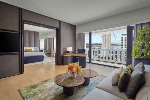 Suite Signature Marina Bay del hotel Parkroyal Collection Marina Bay, Singapore. Foto 5