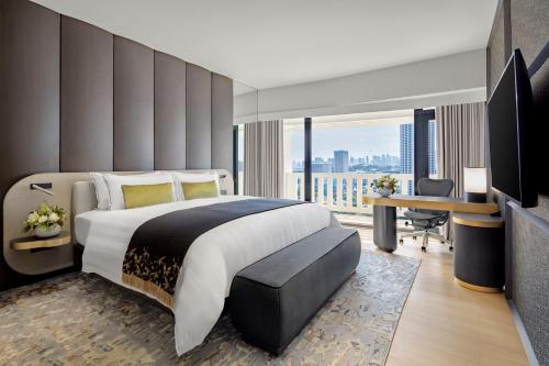 Suite Urbana del hotel Parkroyal Collection Marina Bay, Singapore. Foto 10