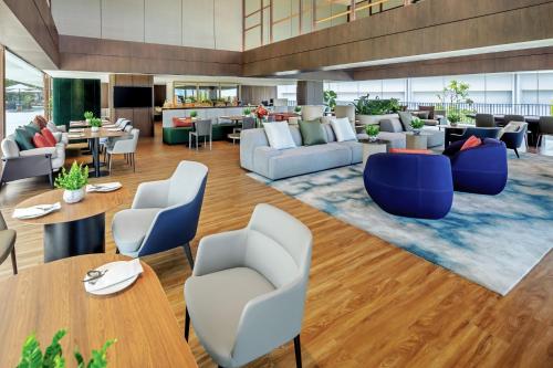 Habitación Doble Club COLLECTION - 2 camas del hotel Parkroyal Collection Marina Bay, Singapore. Foto 3