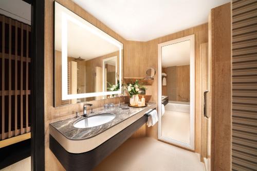 Alojamiento Doble Urban Deluxe Hollywood - 2 camas del hotel Parkroyal Collection Marina Bay, Singapore