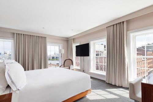 Suite Clásica ADA de 1 dormitorio del hotel 33 Seaport New York