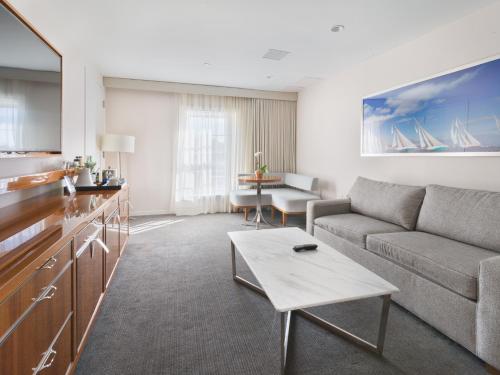 Suite Clásica de 1 dormitorio del hotel 33 Seaport New York. Foto 3