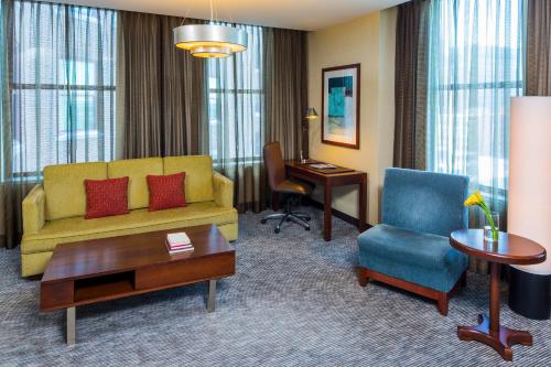 Suite del hotel Hyatt Regency Buffalo / Hotel and Conference Center. Foto 1