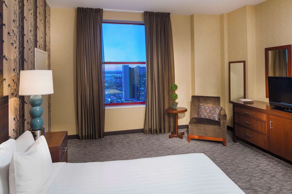 Habitación, 1 cama de matrimonio grande, vistas a la ciudad del hotel Hyatt Regency Buffalo / Hotel and Conference Center