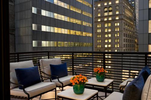 Habitación Deluxe con terraza - Cama grande del hotel The Chemists’ Club