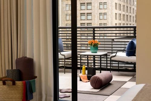 Habitación Deluxe con terraza - Cama grande del hotel The Chemists’ Club. Foto 3