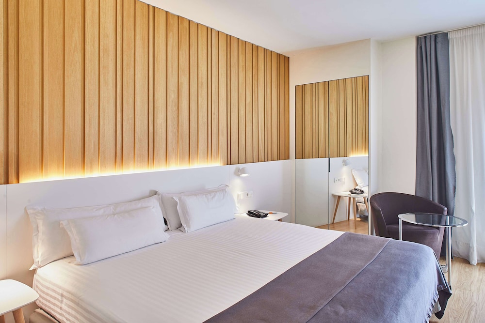 Habitación Individual del hotel Silken Ramblas. Foto 7