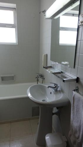 Habitación Doble Económica del hotel Imperial. Foto 1