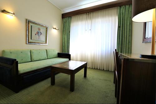 Suite Estándar del hotel Imperial. Foto 3