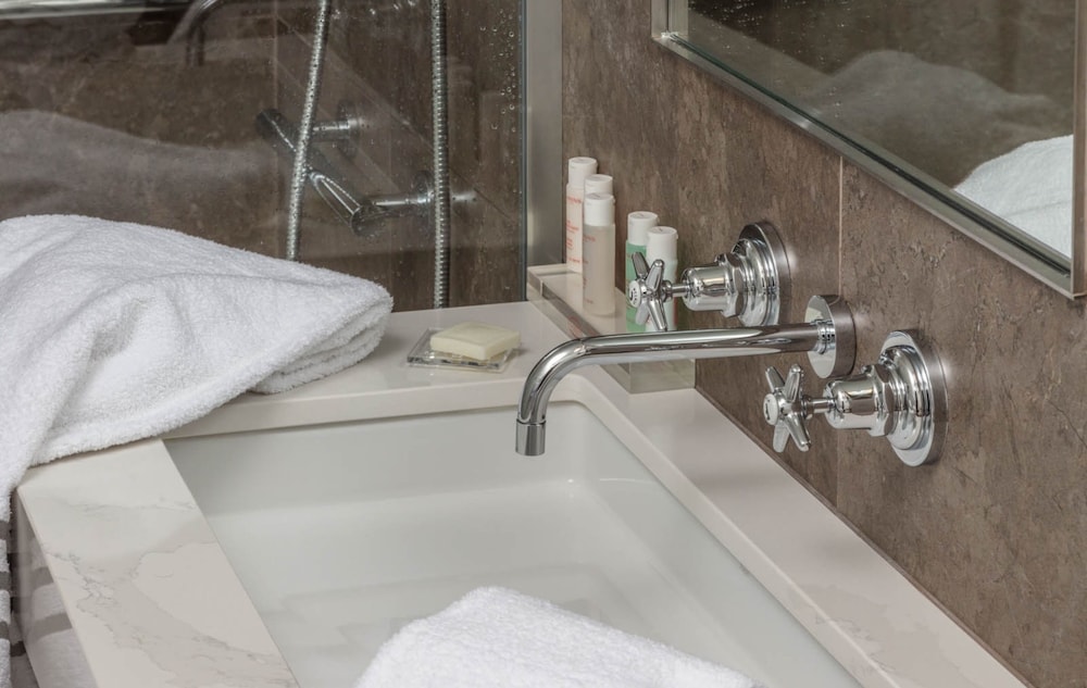 Suite familiar del hotel Lancaster. Foto 4
