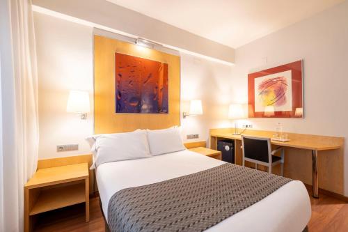 Habitación Individual del hotel Eurostars Centrum Alicante. Foto 1