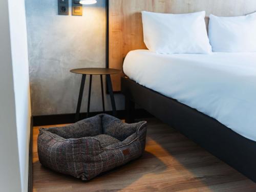 Habitación Doble Estándar - Adaptada para personas con discapacidad del hotel Ibis Alicante. Foto 9