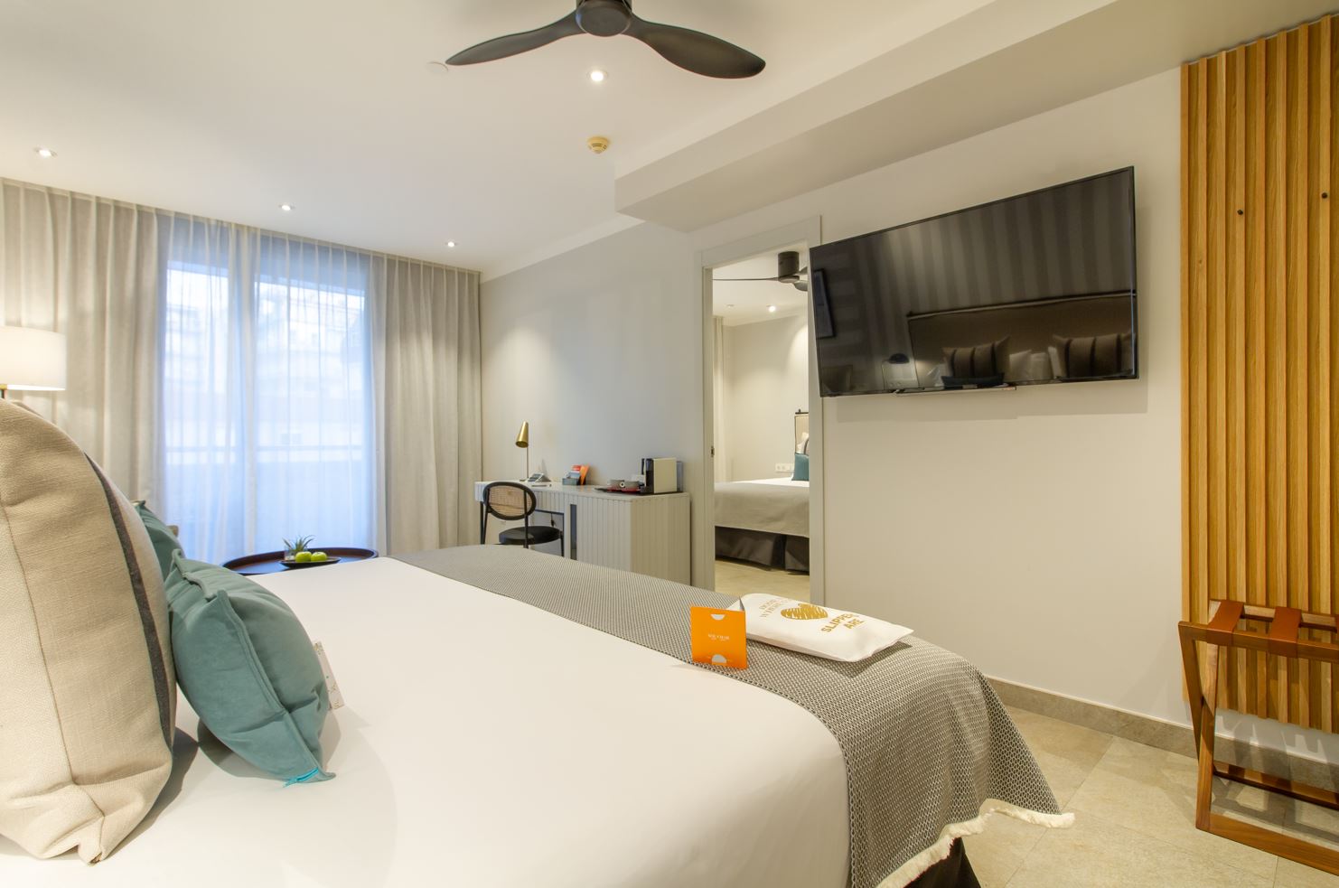 Habitación doble Exterior Grand del hotel Gran Hotel Sol y Mar. Foto 2