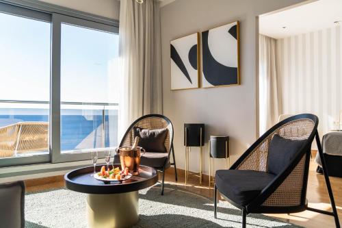 Suite del hotel Gran Hotel Sol y Mar. Foto 7