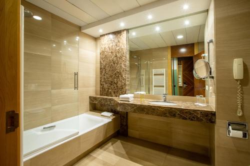 Habitación Doble del hotel Eurostars Acteón. Foto 8