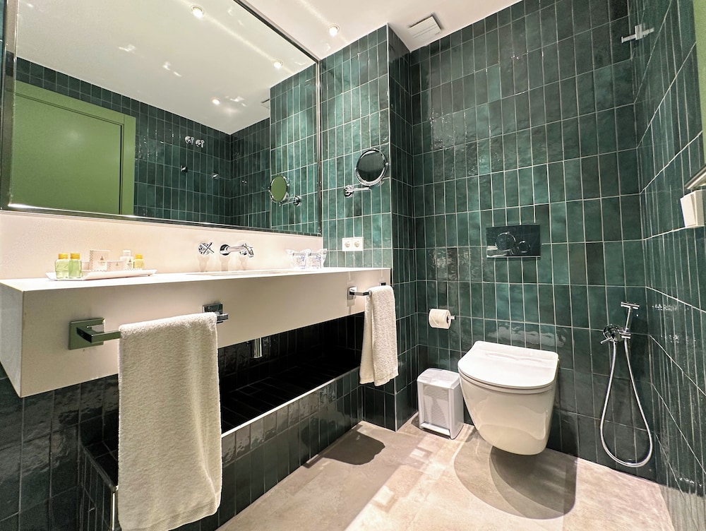 Habitación triple del hotel Ribera De Triana. Foto 11