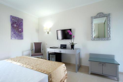 Habitación Doble del hotel BLUESEA Alborán Adults Only. Foto 4