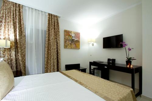 Habitación Doble Superior del hotel BLUESEA Alborán Adults Only. Foto 3