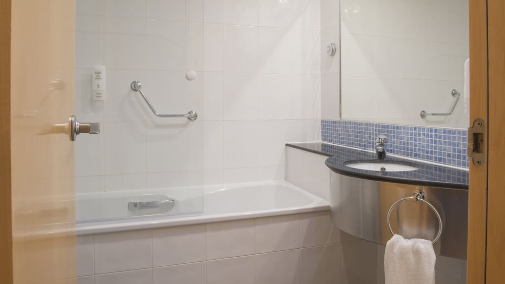 Habitación estándar, 2 camas individuales, fumadores del hotel Holiday Inn Express Madrid - Rivas, An Ihg. Foto 7