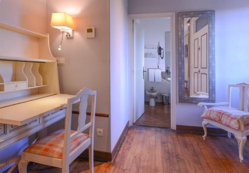 Habitación Doble del hotel Alcázar - Irún Centro. Foto 5
