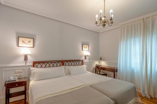 Habitación Doble del hotel Alcázar - Irún Centro. Foto 12