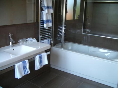 Habitación Doble Superior - 1 o 2 camas del hotel Asturias. Foto 3