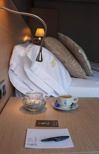 Habitación doble con bañera de hidromasaje o sauna - 1 o 2 camas del hotel Asturias. Foto 4