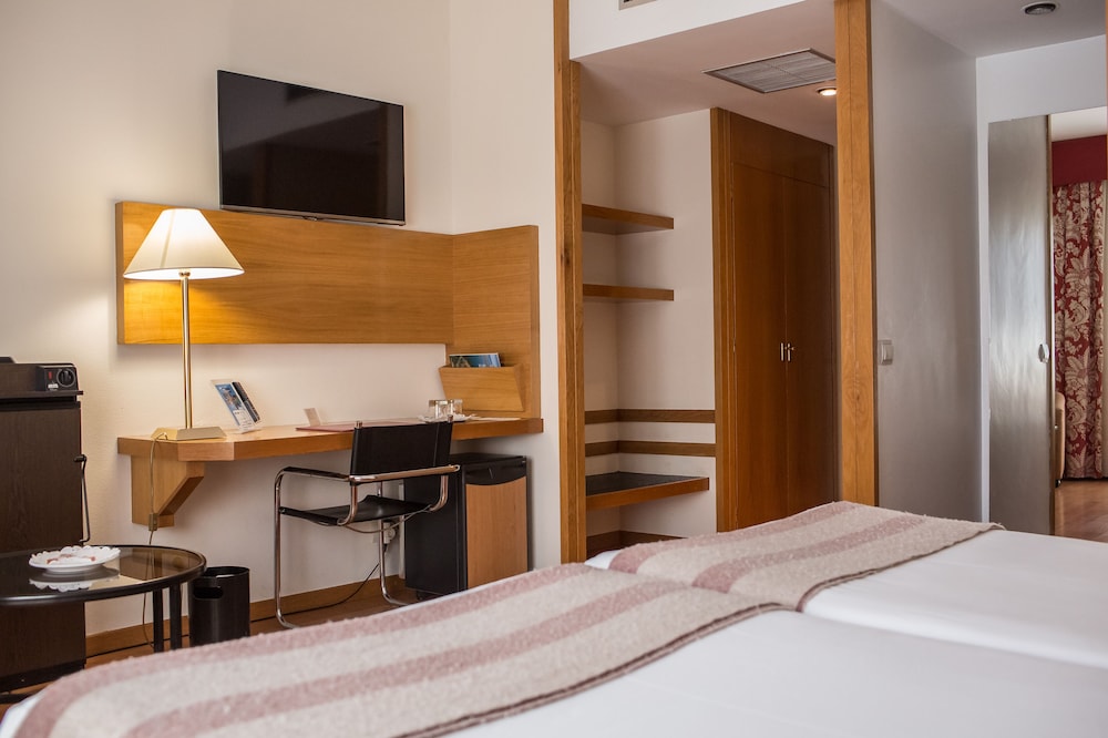 Habitación con 2 camas individuales del hotel Vegas Altas. Foto 7
