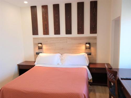 Habitación Doble Sencilla - 1 o 2 camas del hotel 153. Foto 4