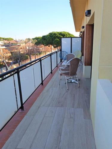 Habitación Cuádruple con balcón del hotel 153. Foto 1