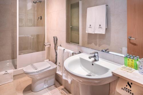 Apartamento Confort del hotel Playa de Castelldefels. Foto 5