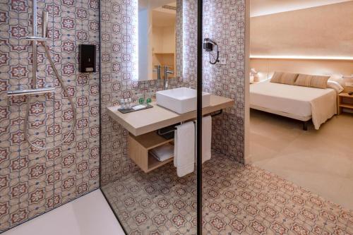 Suite del hotel Alhambra. Foto 1